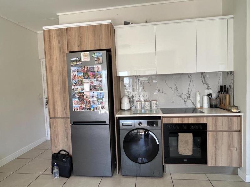 To Let 1 Bedroom Property for Rent in Sandown Western Cape